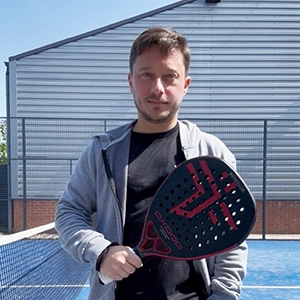 Clément B., joueur de padel à Villeneuve d’Ascq et Mérignies près de Lille, donne son avis sur ses cours avec ToPadel